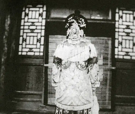 远嫁蒙古的清朝公主为何大多无子嗣:被两套规则碾碎的人生